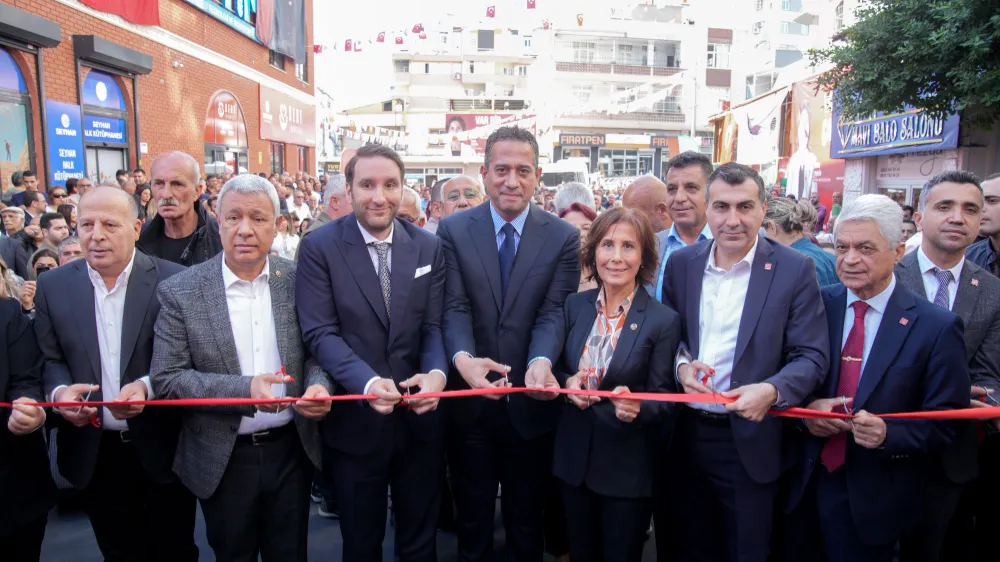 SEYHAN BELEDİYESİ YEŞİLYURT KENT LOKANTASI YOĞUN KATILIMLA AÇILDI