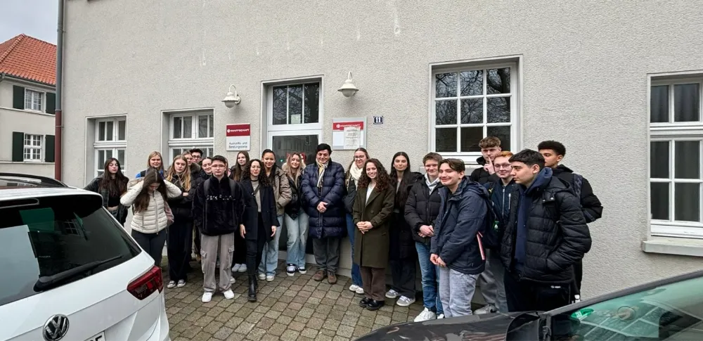 Ahlendeki Fritz-Winter-Gesamtschule (FWG) öğrencilerine göçün tarihi anlatıldı