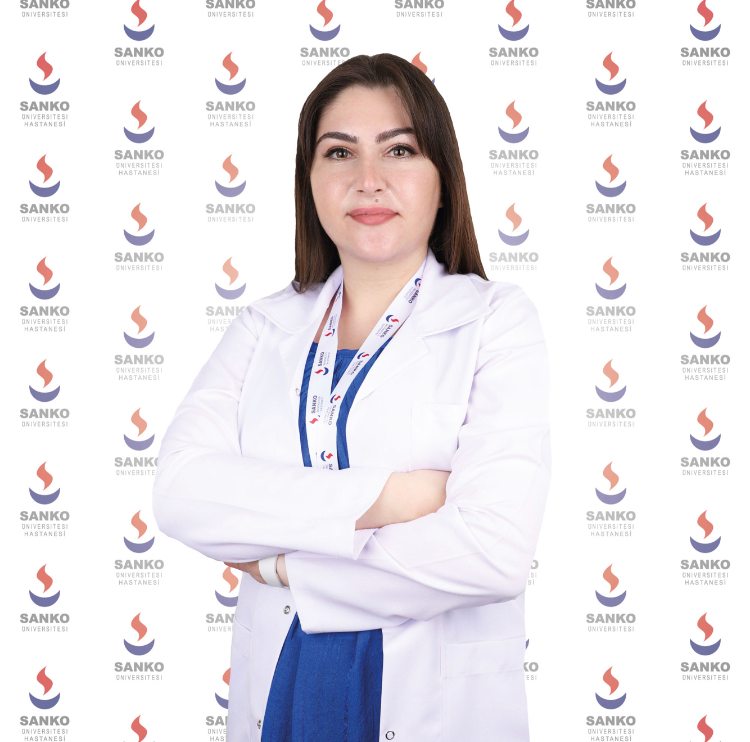 YAZ AYLARINDA SIVI TÜKETİMİNİN ÖNEMİ - SANKO ÜNİVERSİTESİ HASTANESİ DİYETİSYENİ DEMİRCİ: - “YAZ AYLARINDA YETERİNCE SIVI ALMAZSAK, SUSUZ KALMA RİSKİYLE KARŞI KARŞIYA KALABİLİRİZ”