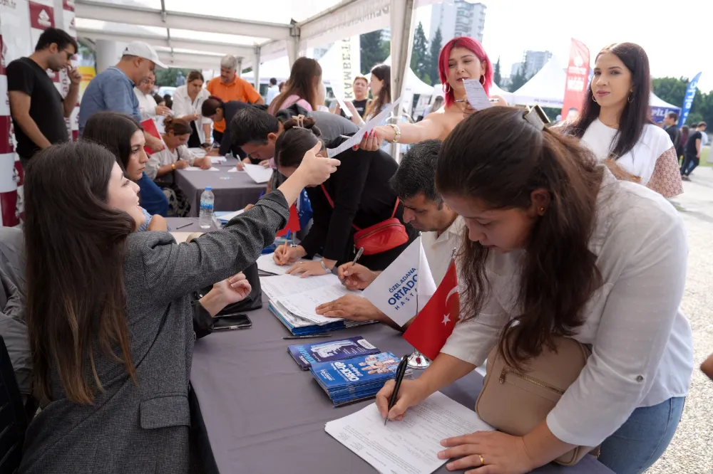 İŞ ARAYANLAR VE İŞVERENLER ÇUKUROVA’DA BULUŞTU
