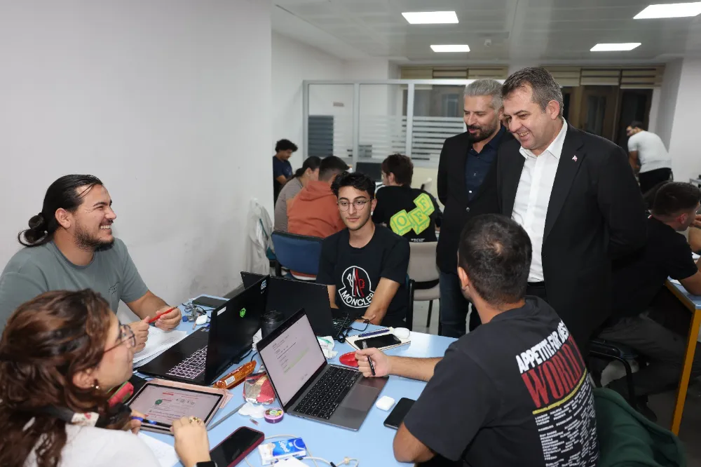 Çukurova Üniversitesinde Vize Maratonu Başladı, Kütüphane 24 Saat Açık