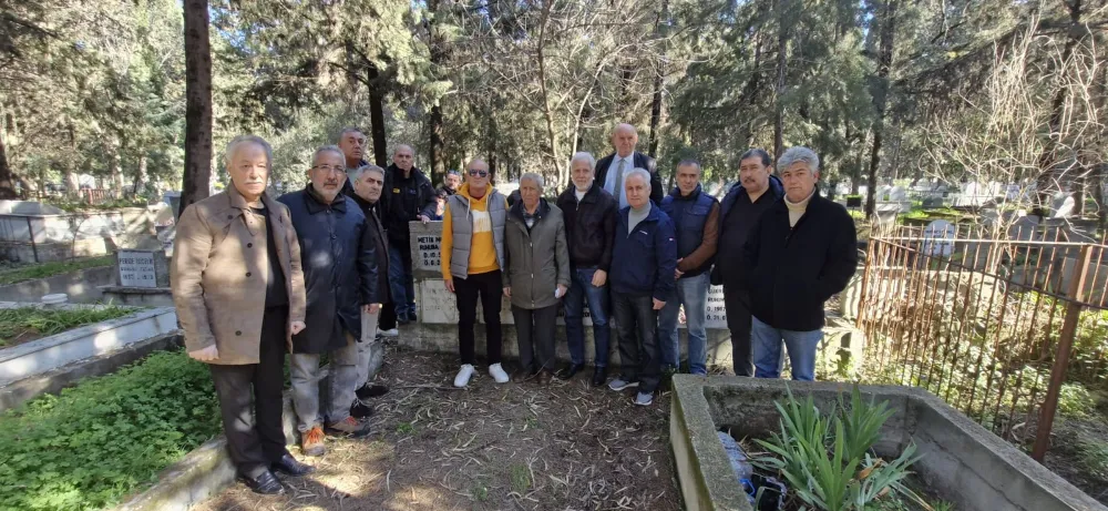 Metin Muhacir kabri başında anıldı