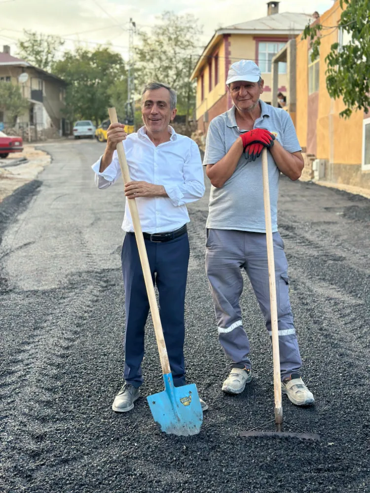 HİZMETTE SINIR TANIMAYAN BAŞKAN
