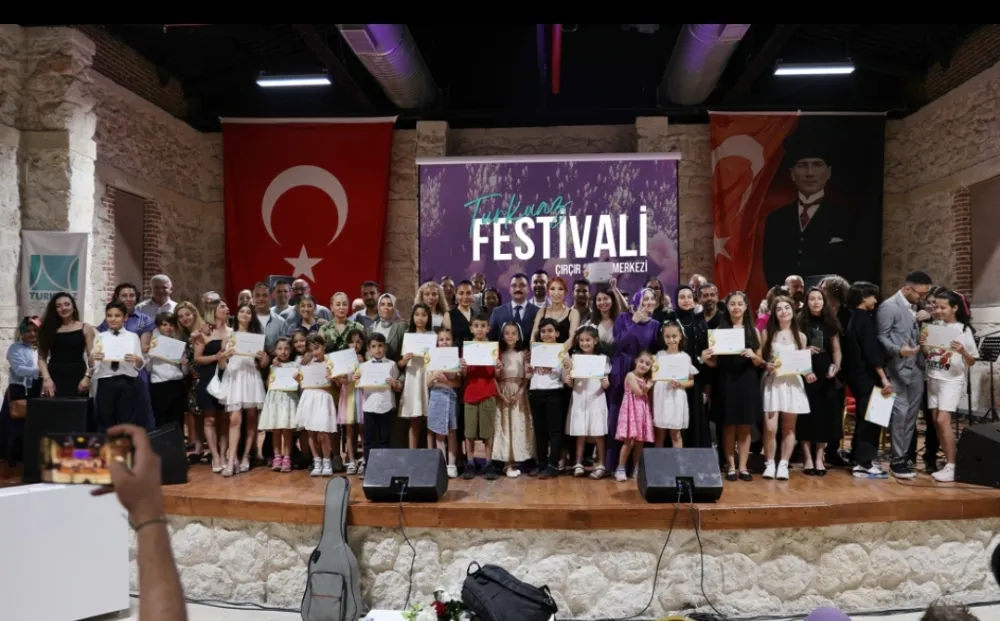 TURKUAZ SANAT FESTİVALİ’NDE KÜÇÜK YÜREKLER BÜYÜK ESERLER İCRA ETTİ