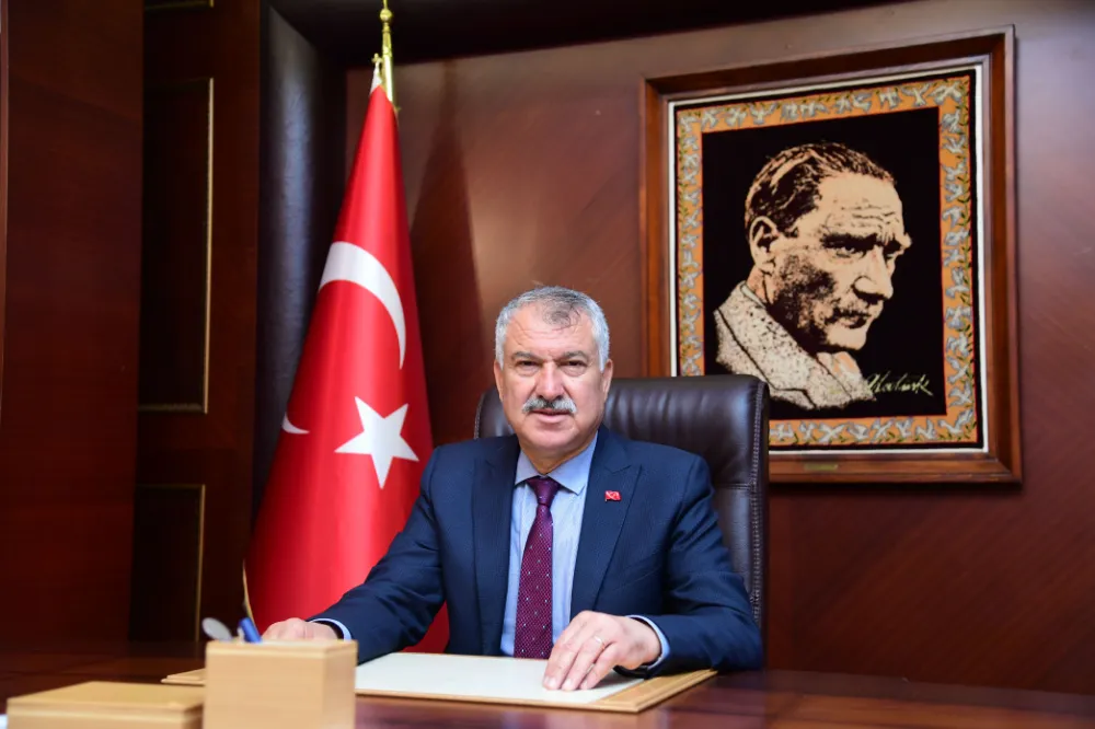 Adana’da musluktan akan su gönül rahatlığıyla içiliyor