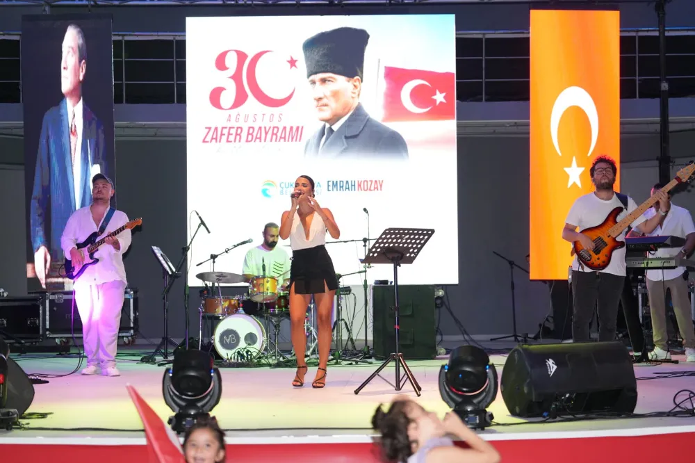 ZAFERİN 103. YILINDA ÇUKUROVA TEK YÜREK OLDU